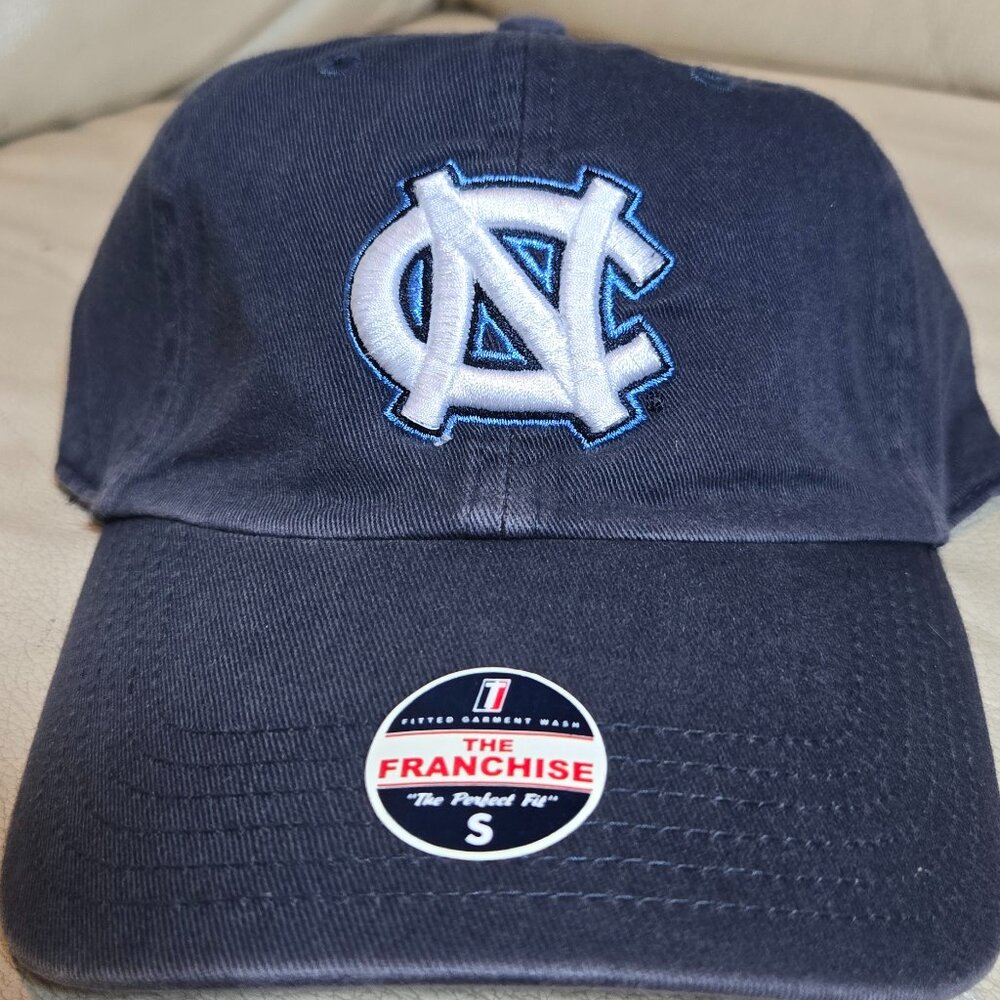 Navy Blue '47 Adult  North Carolina Tar Heels Navy Clean Up Adjustable Hat Cap